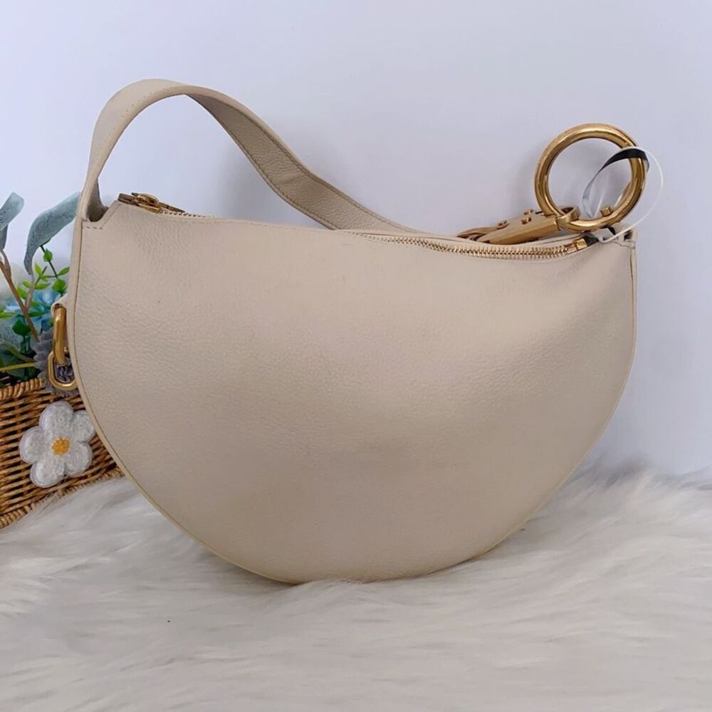 Burberry Women Pre-Loved Bag Very Good Condition